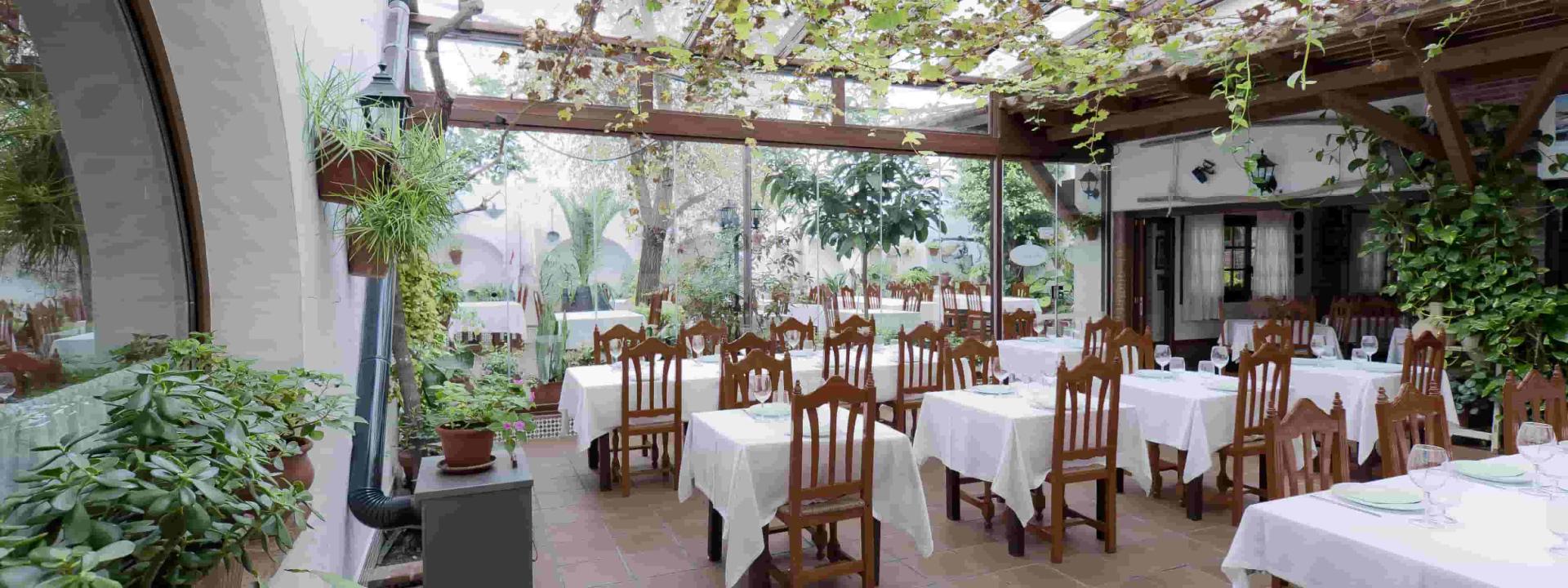 Restaurante Blanco y Verde. 