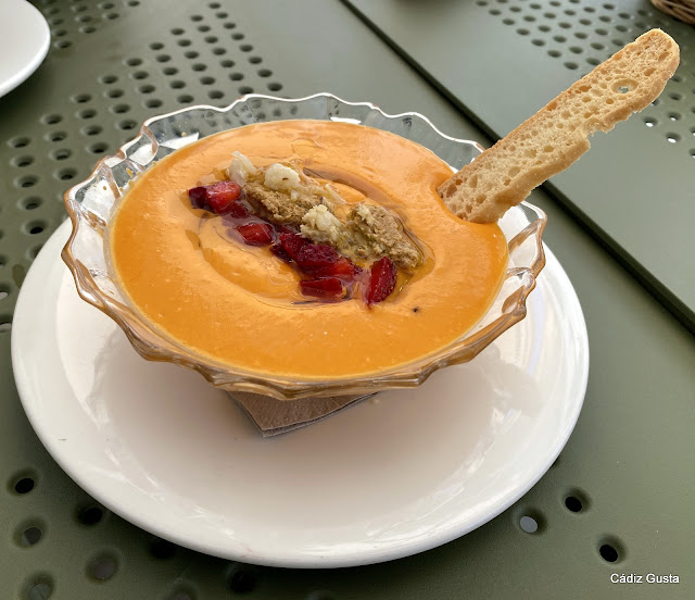 Salmorejo con fresas del Gastrobar Malabata